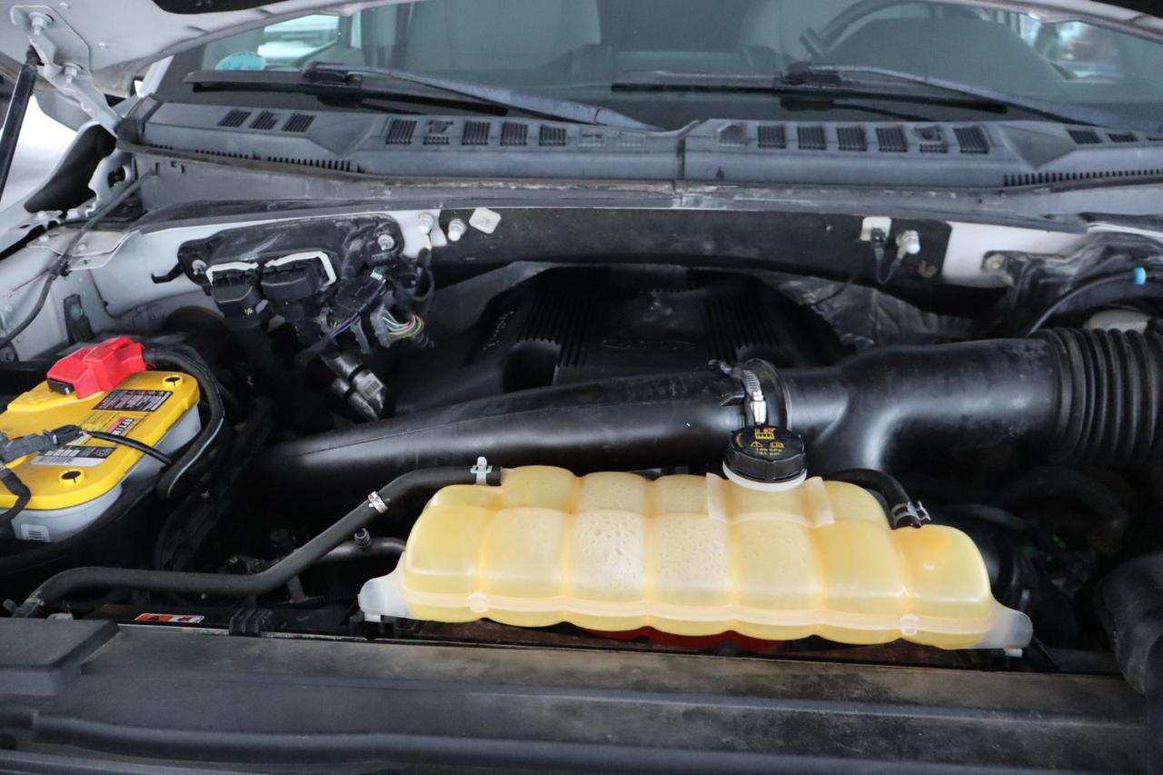 Ford F-150 4WD SuperCrew 145" Lariat 2018