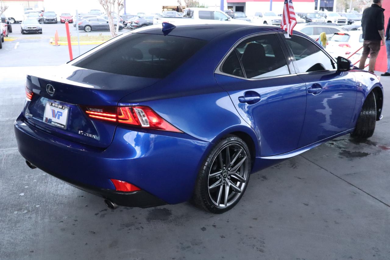 Lexus IS 200t 4dr Sdn 2016