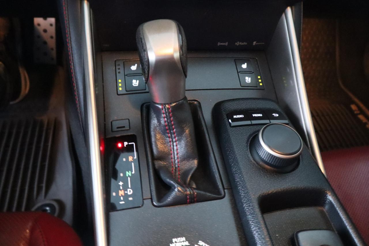 Lexus IS 200t 4dr Sdn 2016