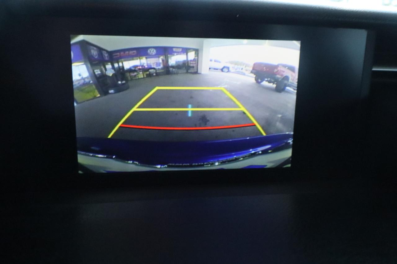 Lexus IS 200t 4dr Sdn 2016