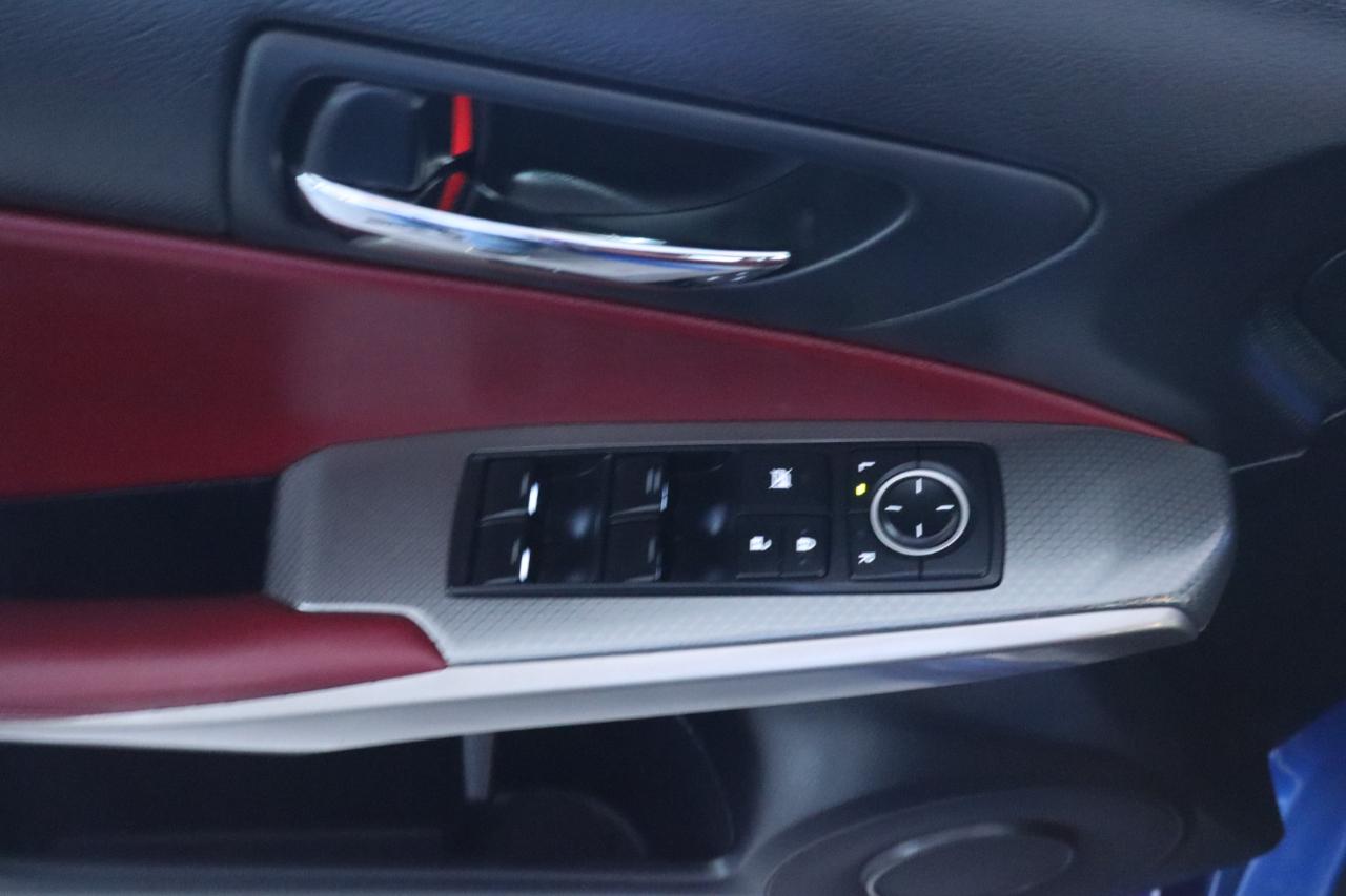 Lexus IS 200t 4dr Sdn 2016