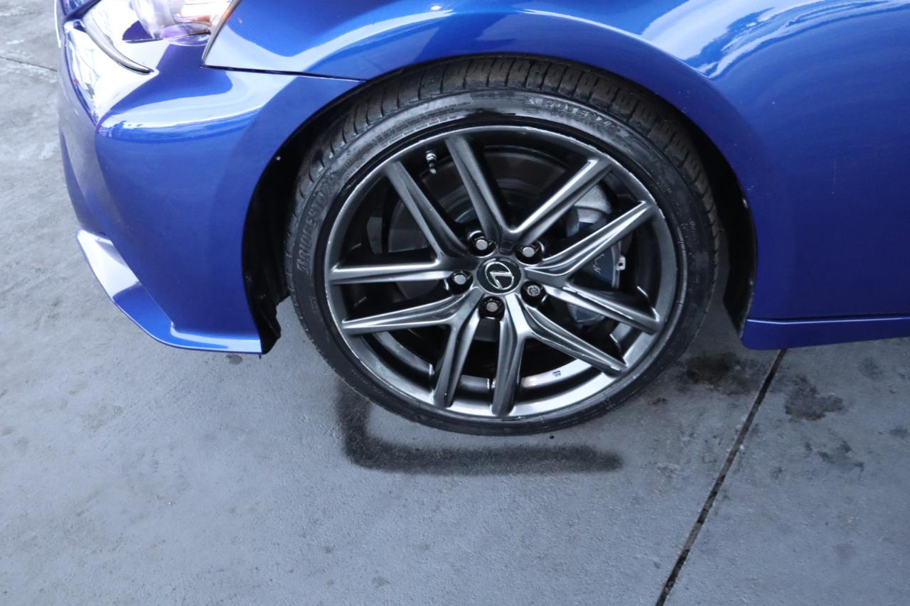 Lexus IS 200t 4dr Sdn 2016