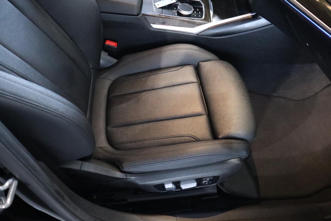 BMW 3 Series 330i Sedan North America 2021