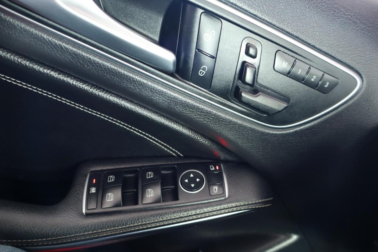 Mercedes-Benz GLA FWD 4dr GLA 250 2016