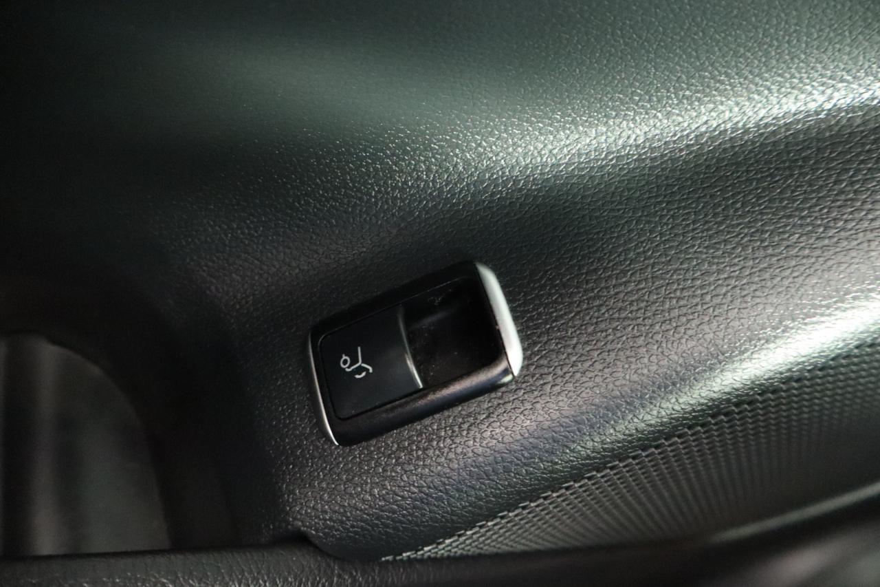 Mercedes-Benz GLA FWD 4dr GLA 250 2016