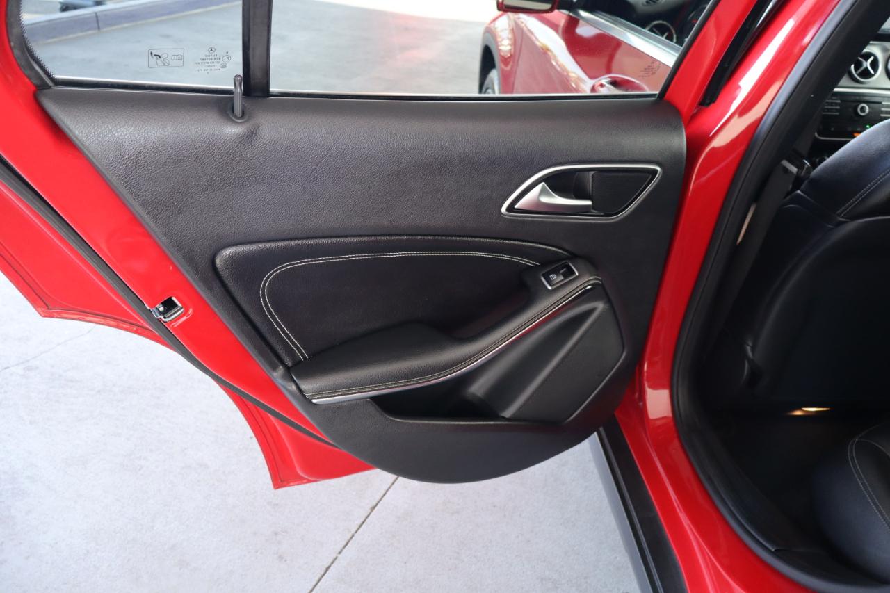 Mercedes-Benz GLA FWD 4dr GLA 250 2016