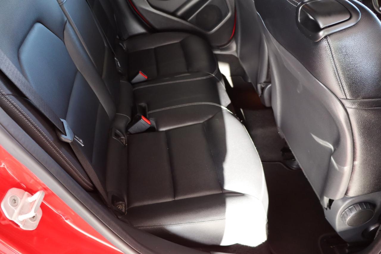 Mercedes-Benz GLA FWD 4dr GLA 250 2016