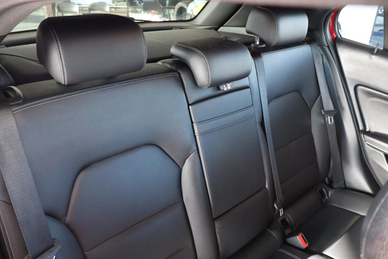 Mercedes-Benz GLA FWD 4dr GLA 250 2016