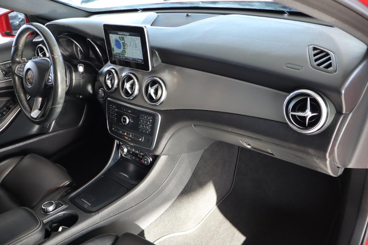 Mercedes-Benz GLA FWD 4dr GLA 250 2016