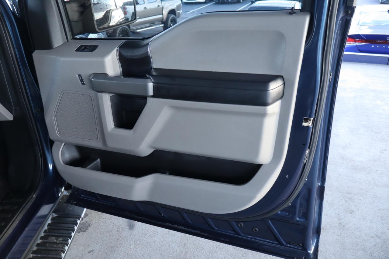 Ford F-150 2WD SuperCrew 150" XLT 2016