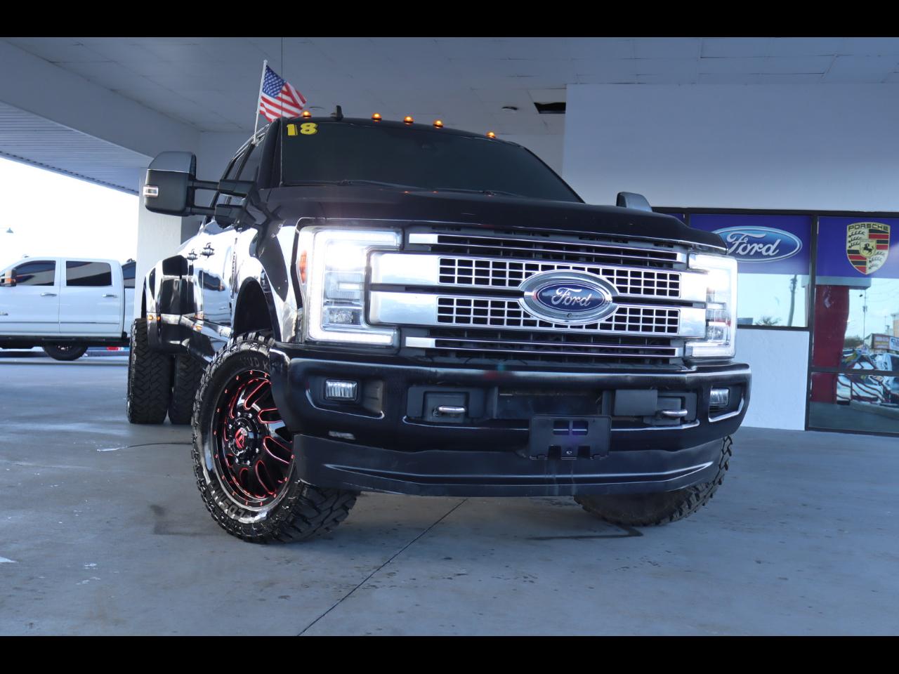 Ford Super Duty F-350 DRW Platinum 4WD Crew Cab 8' Box 2019