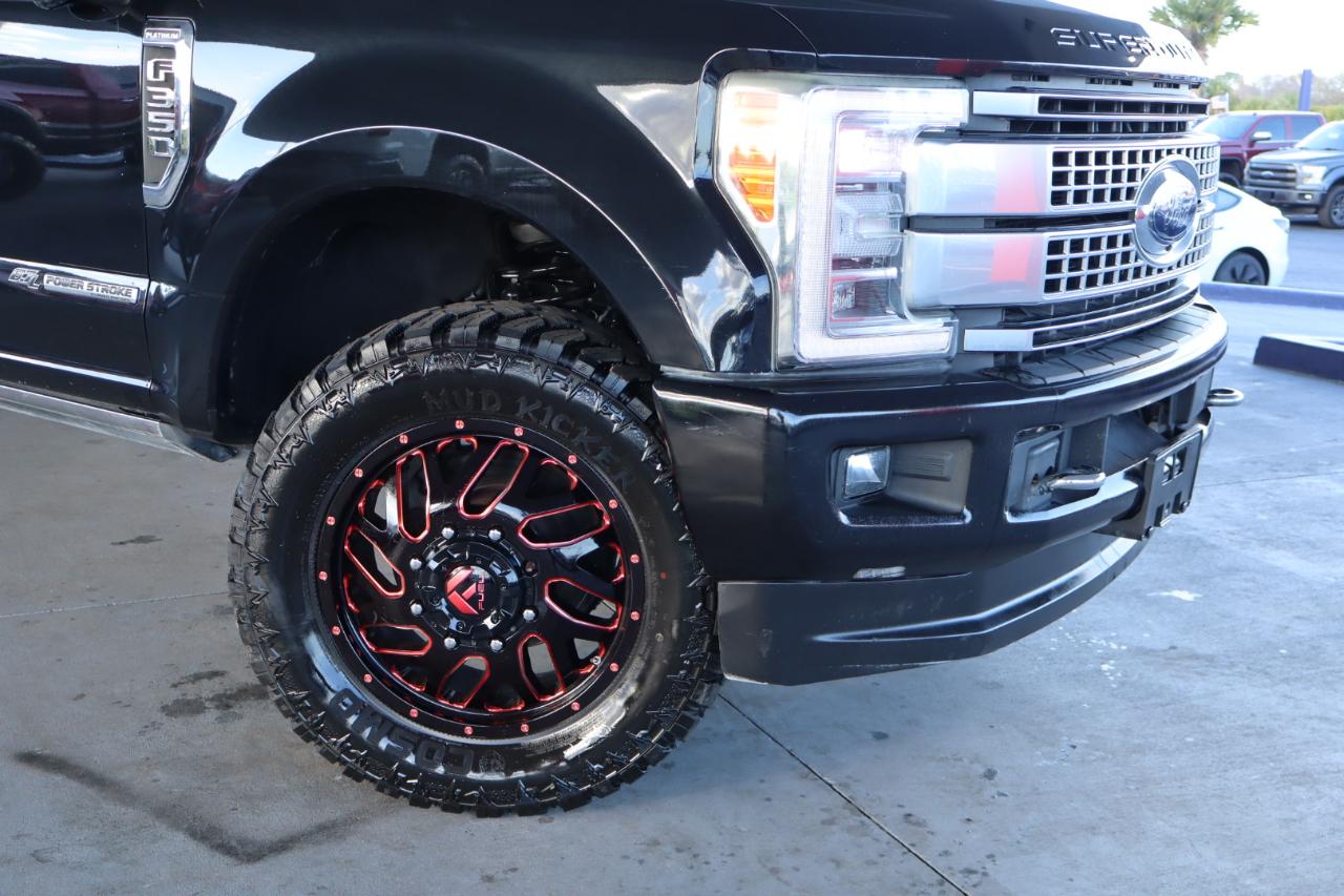 Ford Super Duty F-350 DRW Platinum 4WD Crew Cab 8' Box 2019