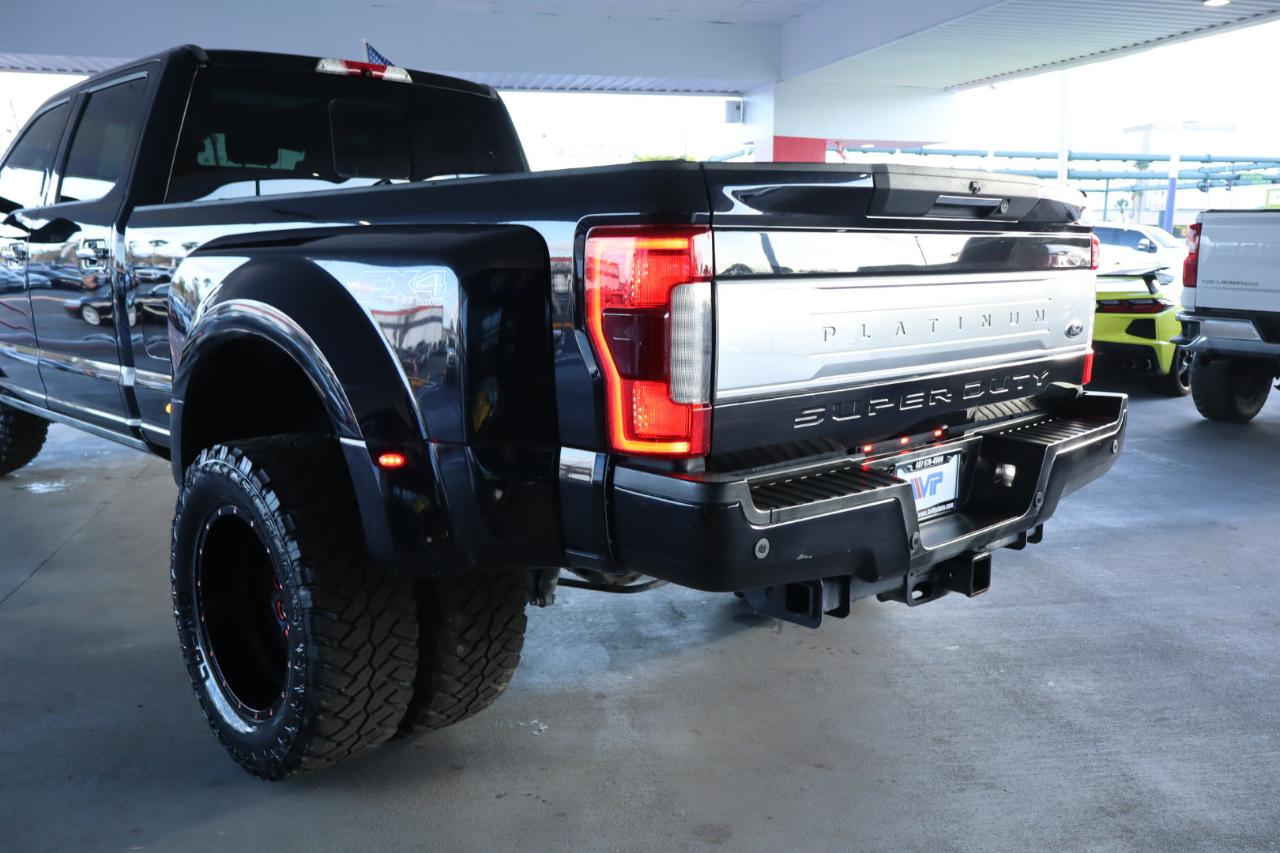 Ford Super Duty F-350 DRW Platinum 4WD Crew Cab 8' Box 2019