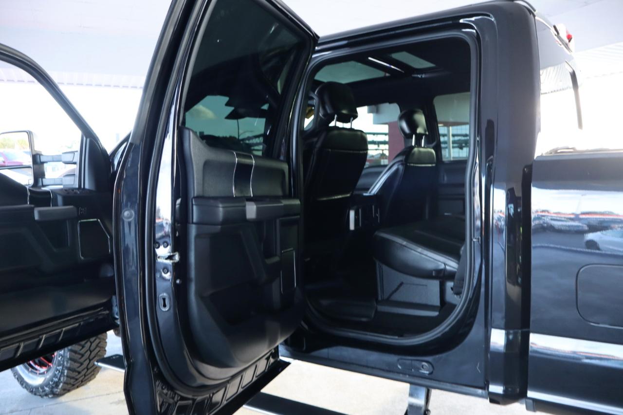 Ford Super Duty F-350 DRW Platinum 4WD Crew Cab 8' Box 2019