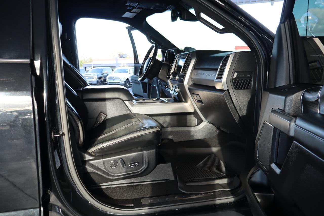 Ford Super Duty F-350 DRW Platinum 4WD Crew Cab 8' Box 2019