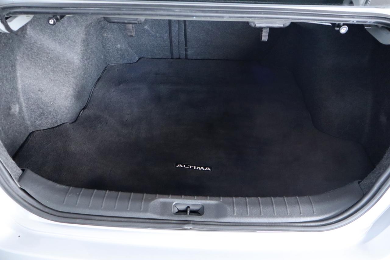 Nissan Altima 2.5 SV Sedan 2019