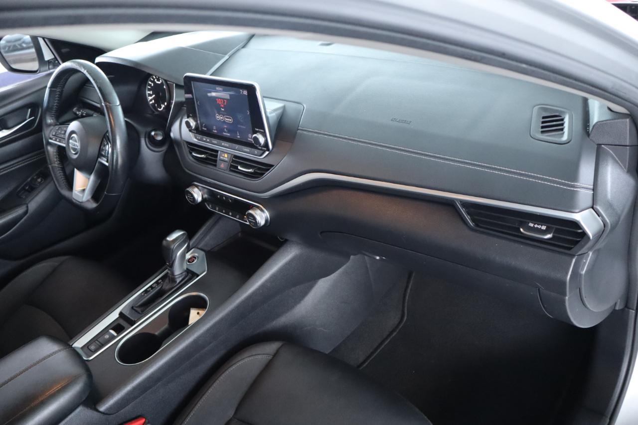 Nissan Altima 2.5 SV Sedan 2019