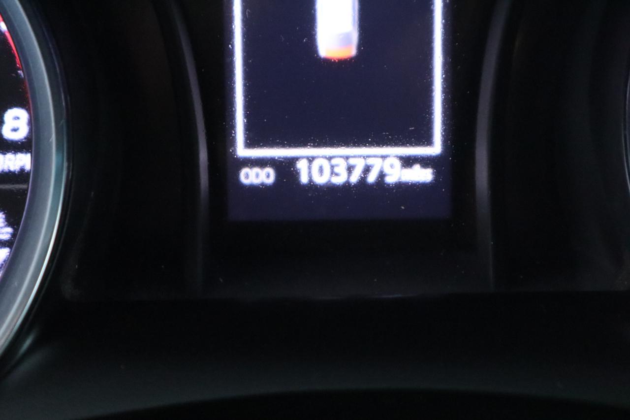 Toyota Camry SE Auto (Natl) 2020