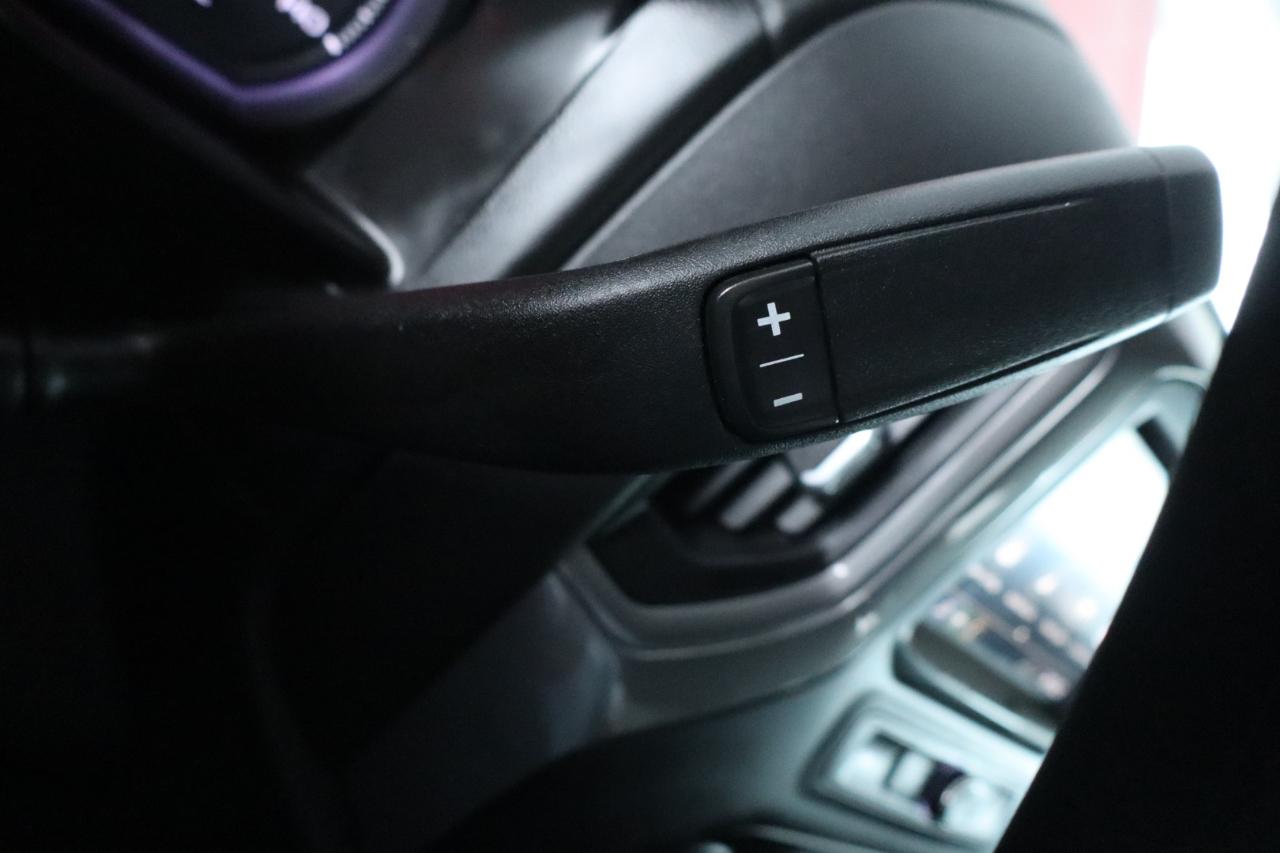 Chevrolet Silverado 1500 2WD Crew Cab 147" Custom 2020