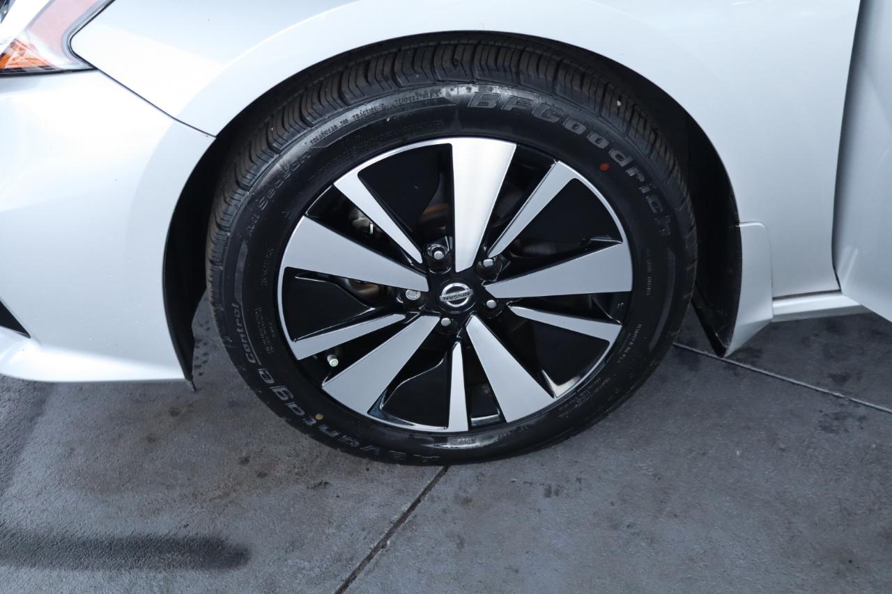 Nissan Altima 2.5 SL Sedan 2021