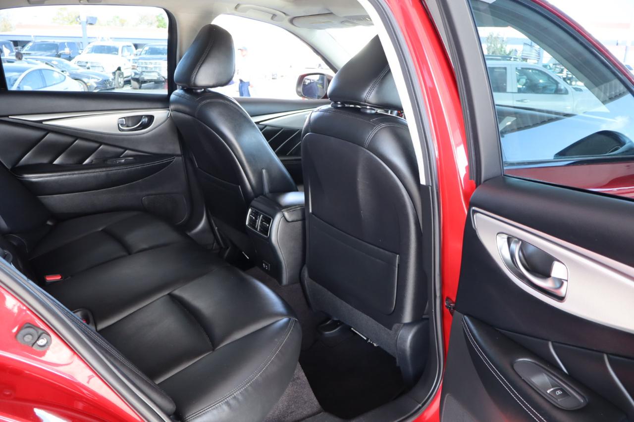 Infiniti Q50 3.0t LUXE RWD 2021