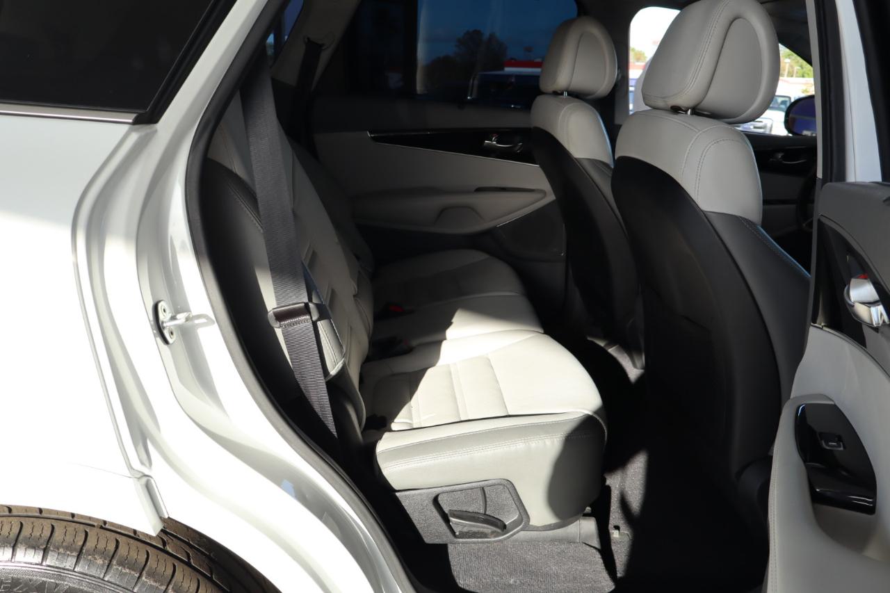 Kia Sorento FWD 4dr 3.3L SX 2016