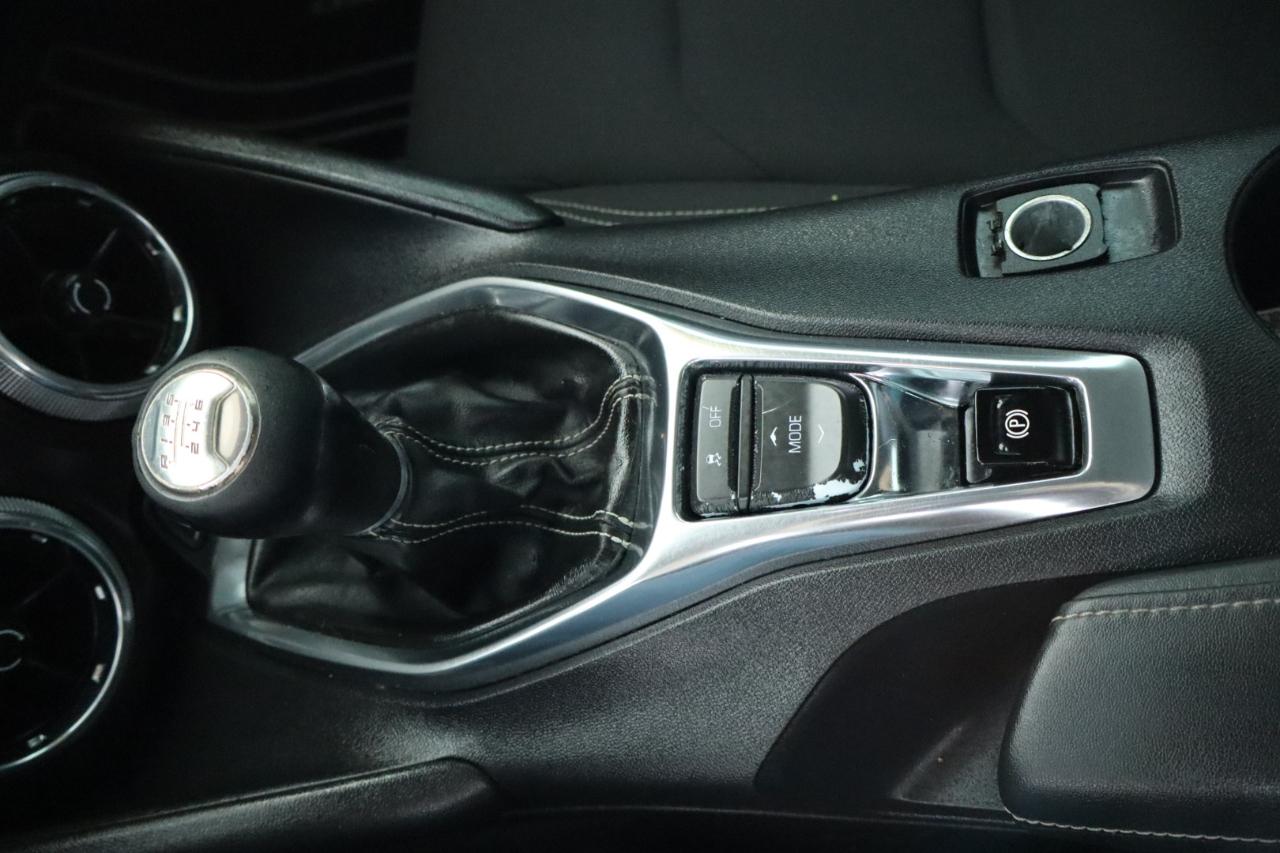 Chevrolet Camaro 2dr Cpe 1LT 2016