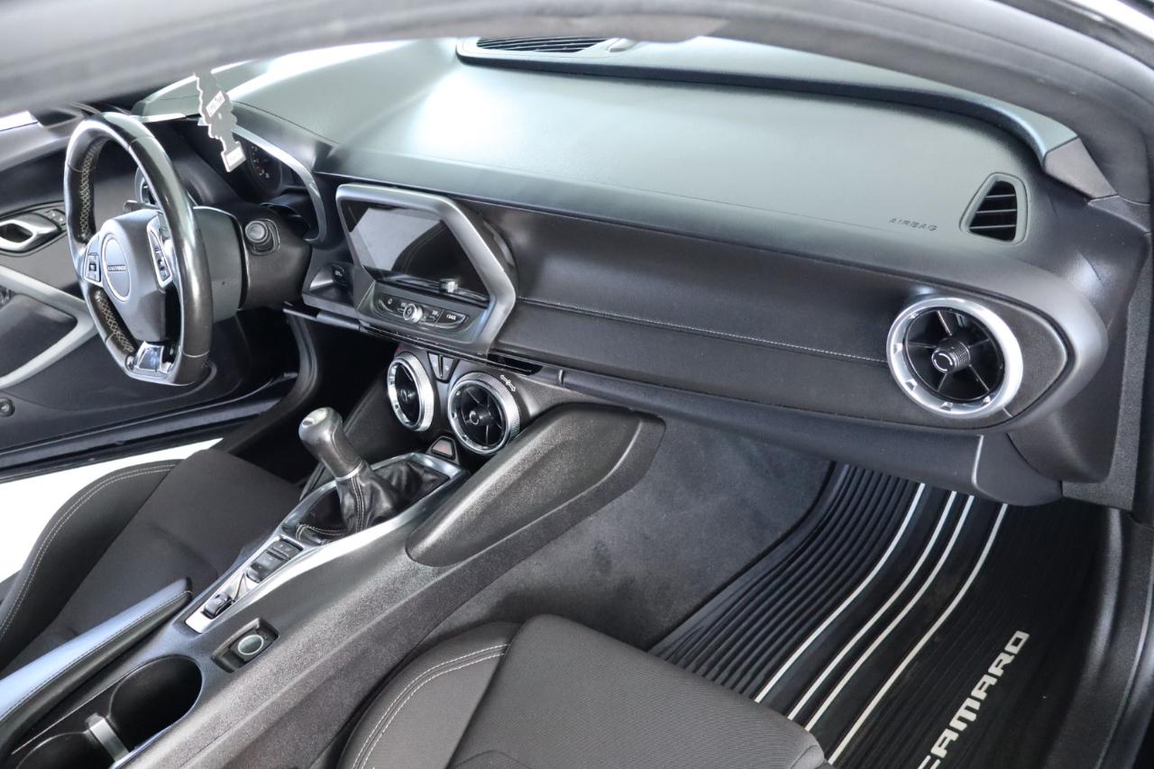 Chevrolet Camaro 2dr Cpe 1LT 2016