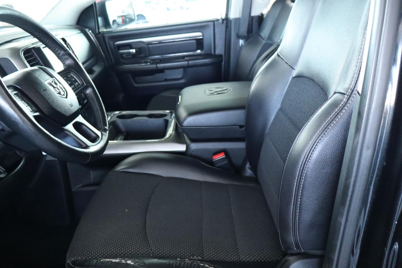 RAM 1500 4WD Quad Cab 140.5" Sport 2016