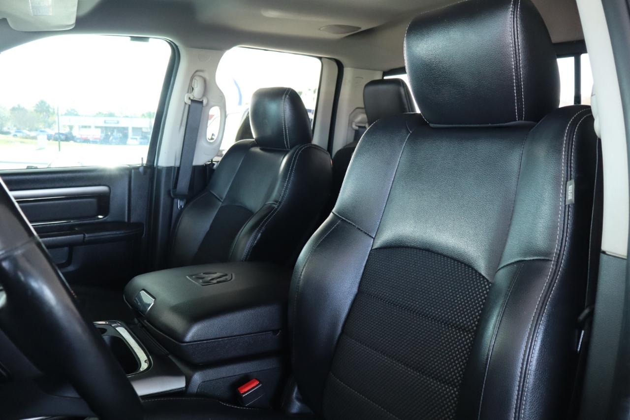 RAM 1500 4WD Quad Cab 140.5" Sport 2016