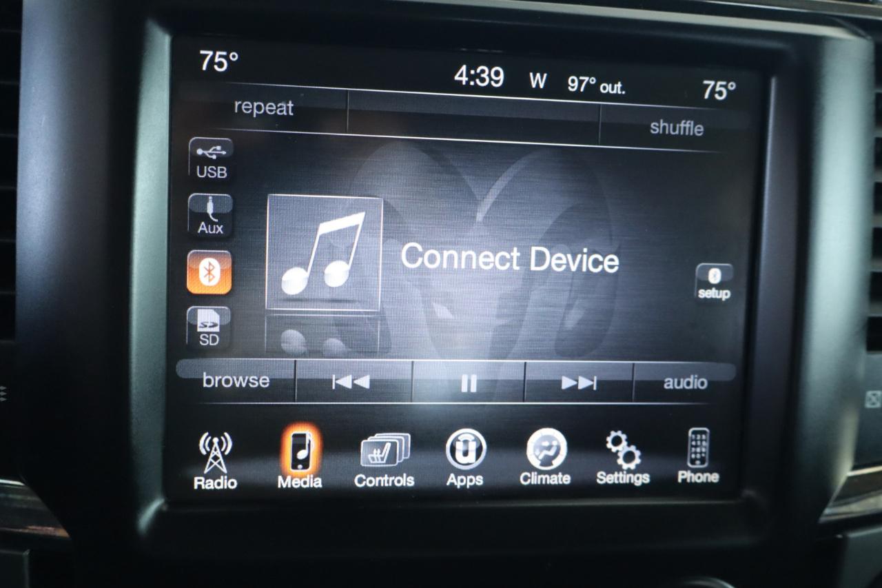 RAM 1500 4WD Quad Cab 140.5" Sport 2016