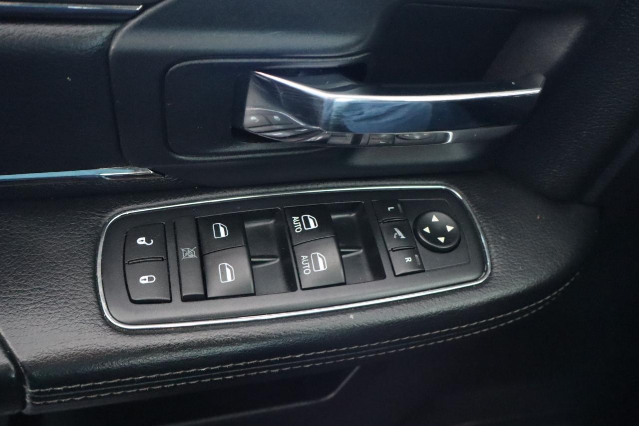 RAM 1500 4WD Quad Cab 140.5" Sport 2016