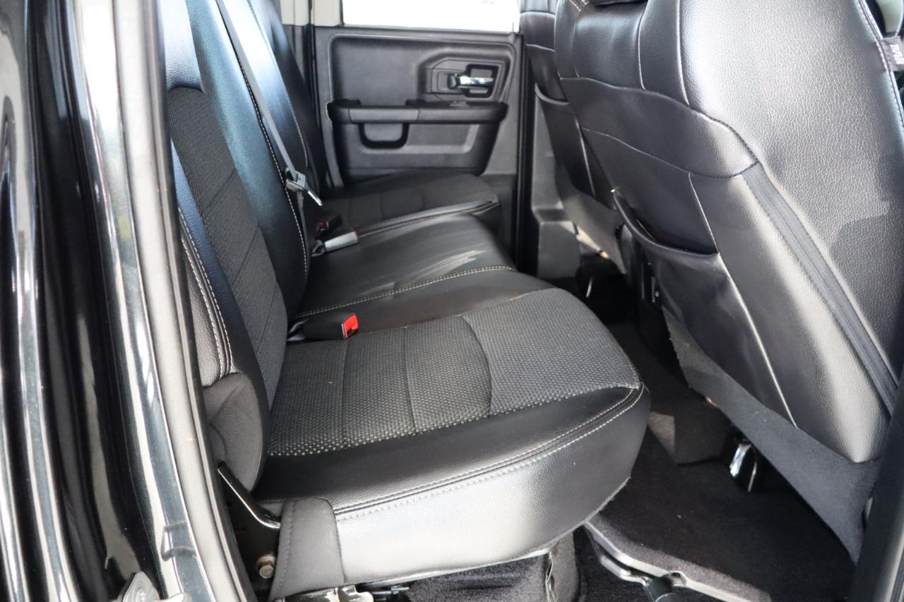 RAM 1500 4WD Quad Cab 140.5" Sport 2016