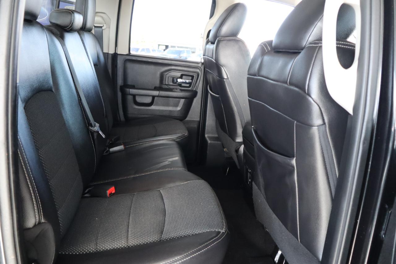 RAM 1500 4WD Quad Cab 140.5" Sport 2016