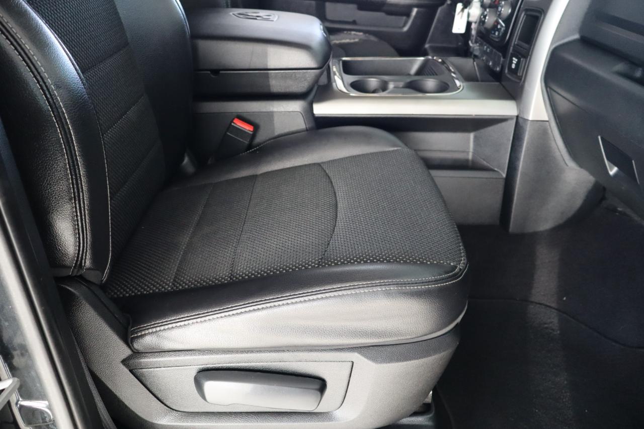 RAM 1500 4WD Quad Cab 140.5" Sport 2016