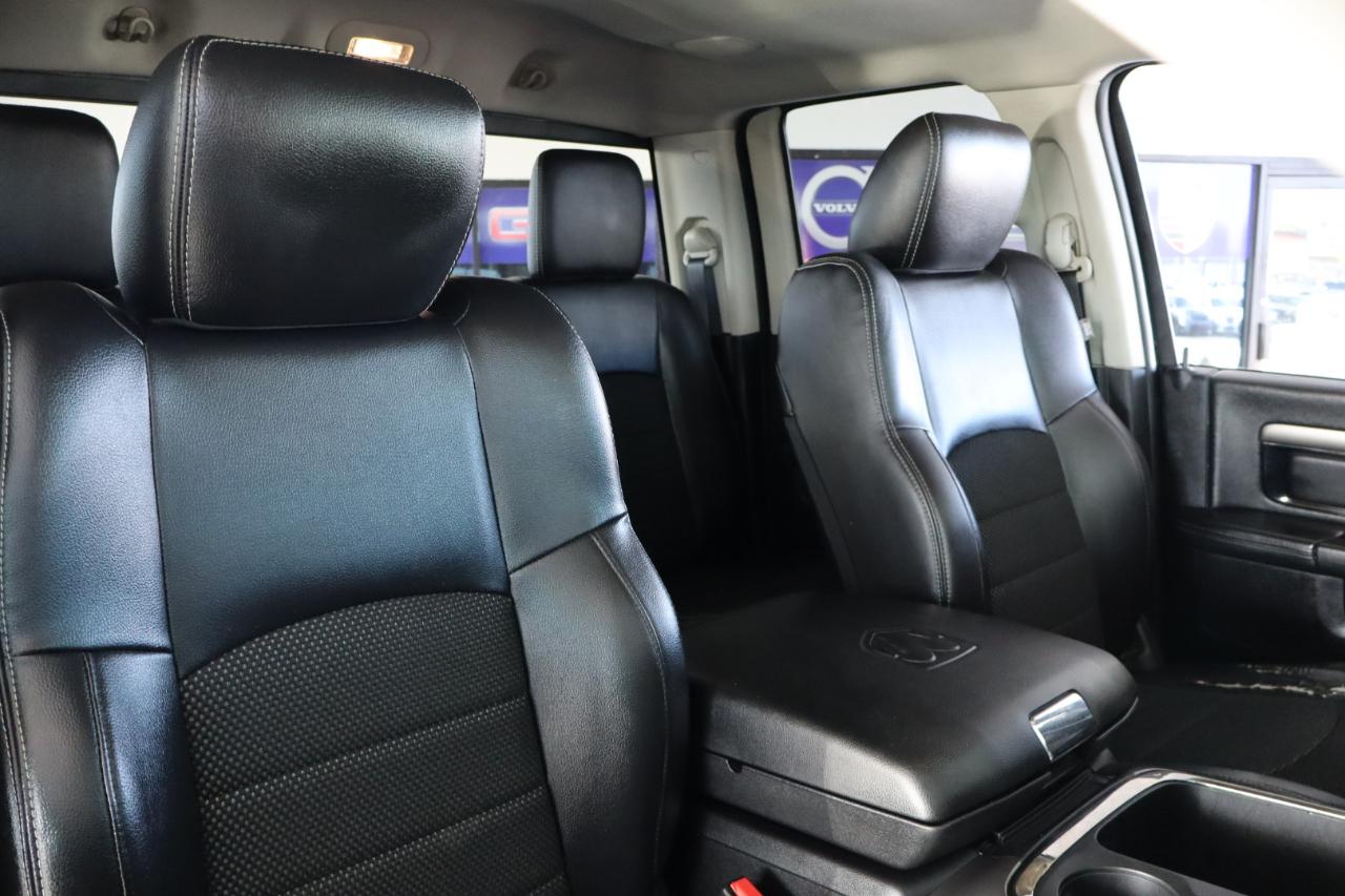 RAM 1500 4WD Quad Cab 140.5" Sport 2016