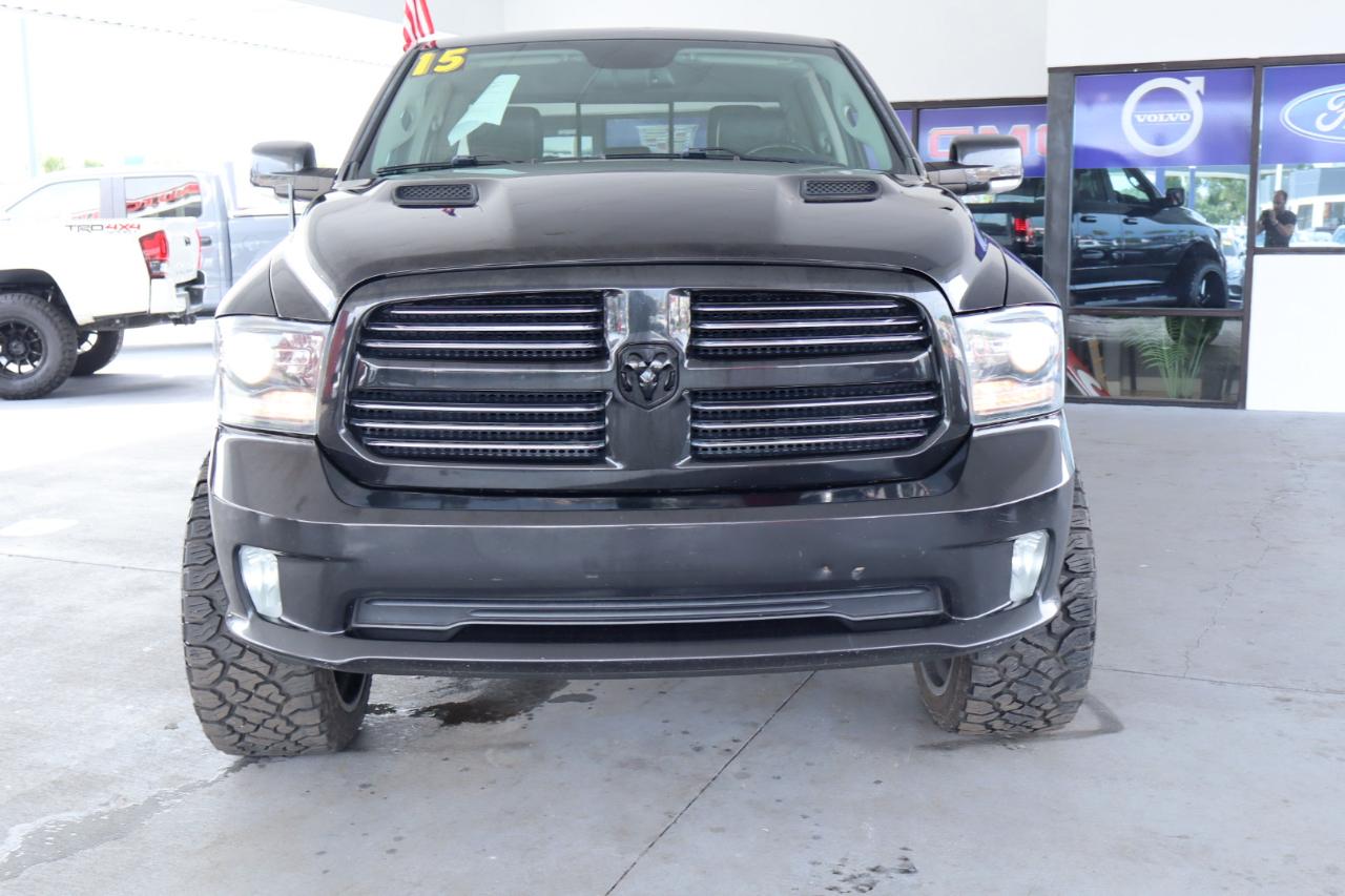 RAM 1500 4WD Quad Cab 140.5" Sport 2016