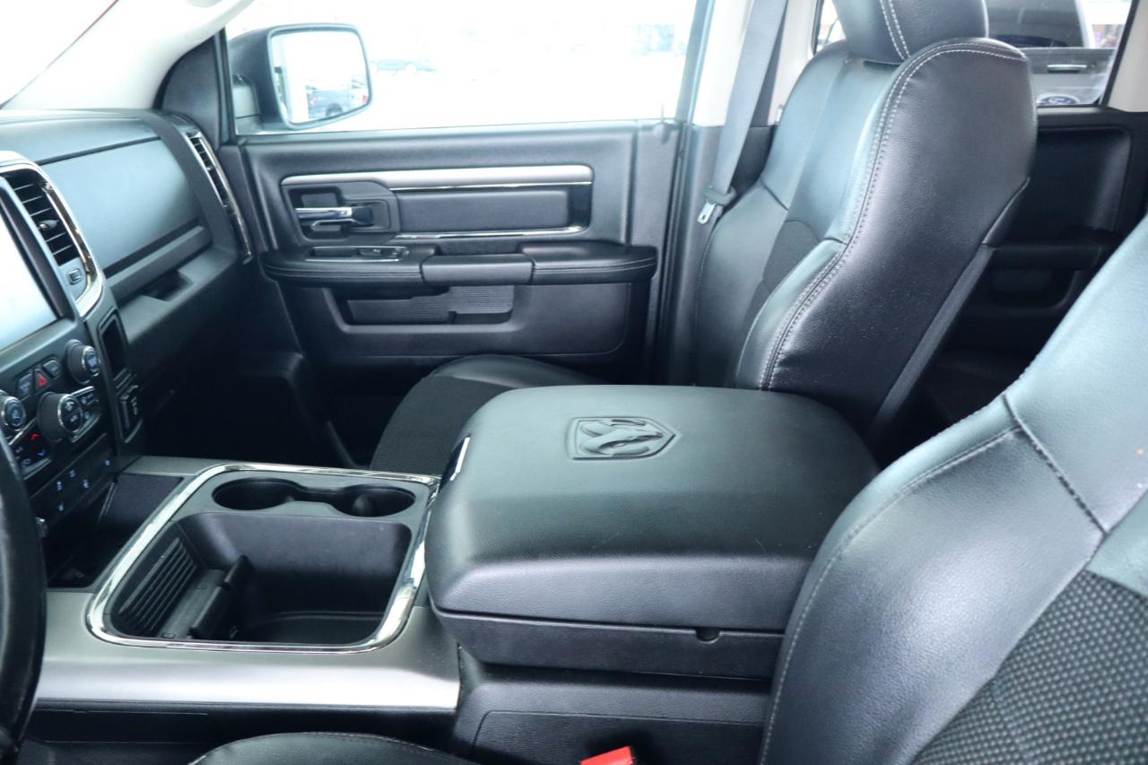 RAM 1500 4WD Quad Cab 140.5" Sport 2016