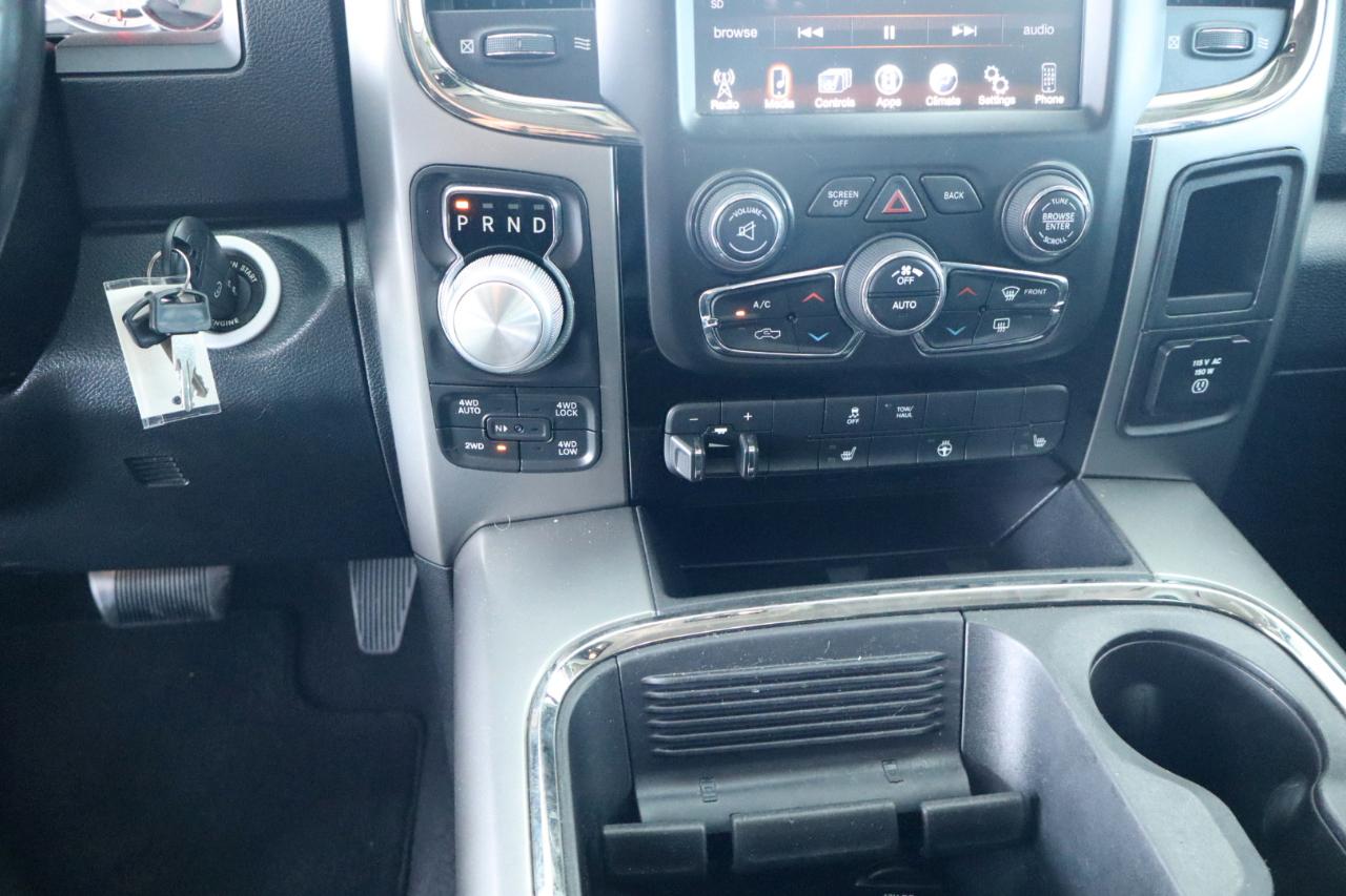 RAM 1500 4WD Quad Cab 140.5" Sport 2016