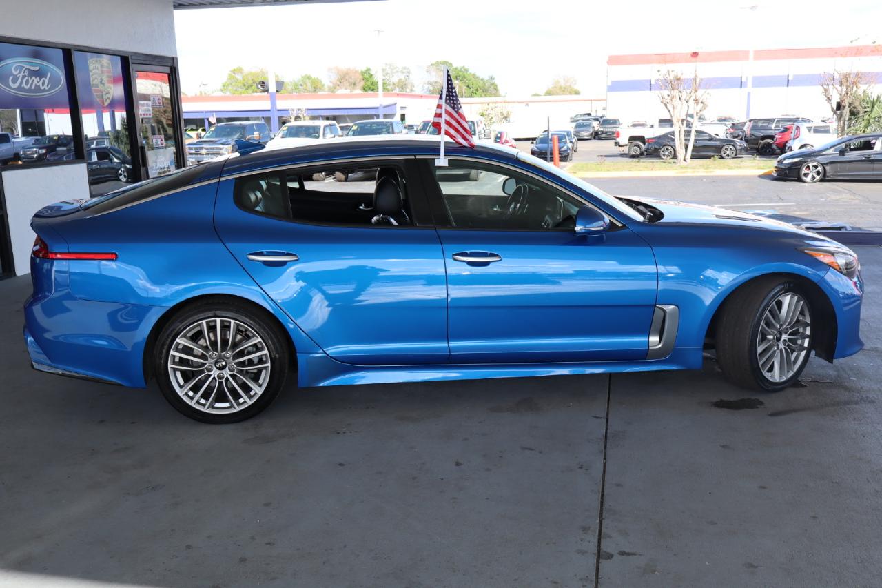 Kia Stinger Base AWD 2018