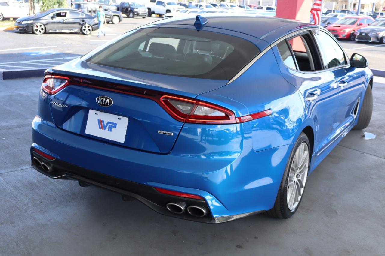 Kia Stinger Base AWD 2018