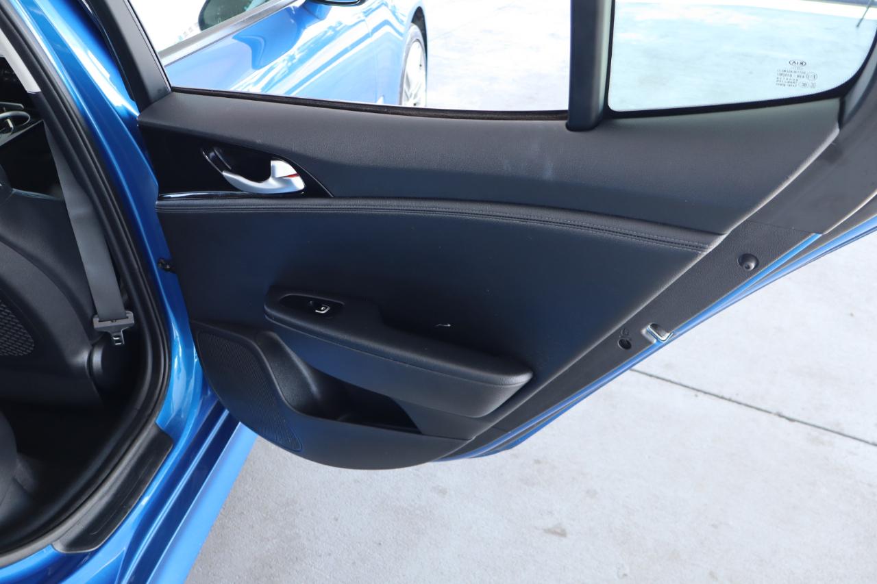 Kia Stinger Base AWD 2018