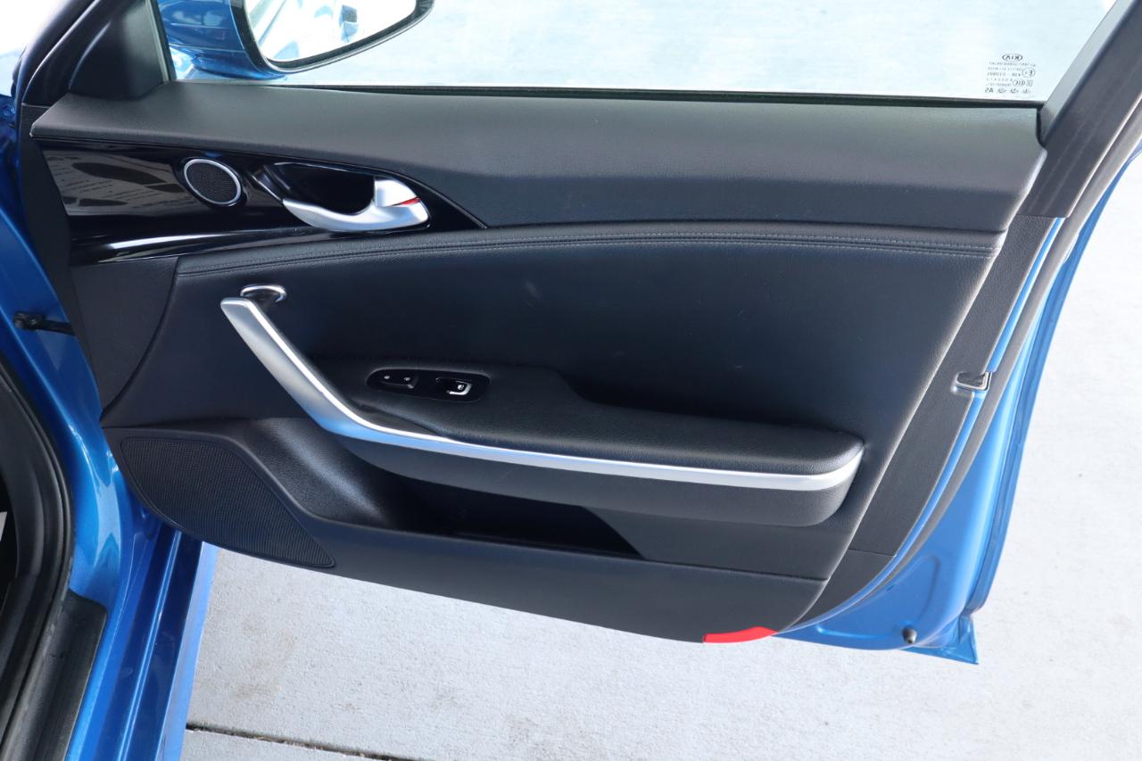 Kia Stinger Base AWD 2018