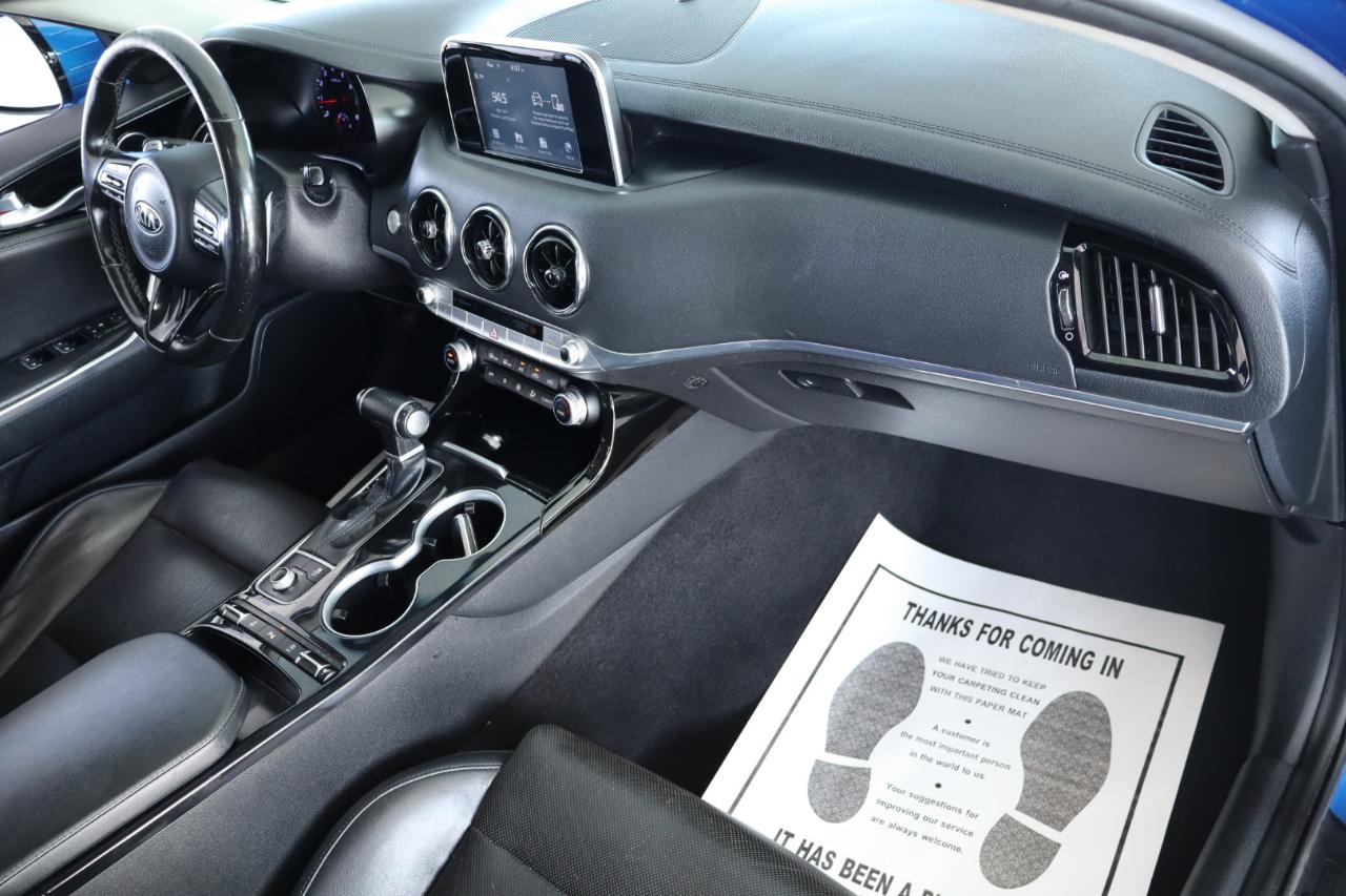 Kia Stinger Base AWD 2018