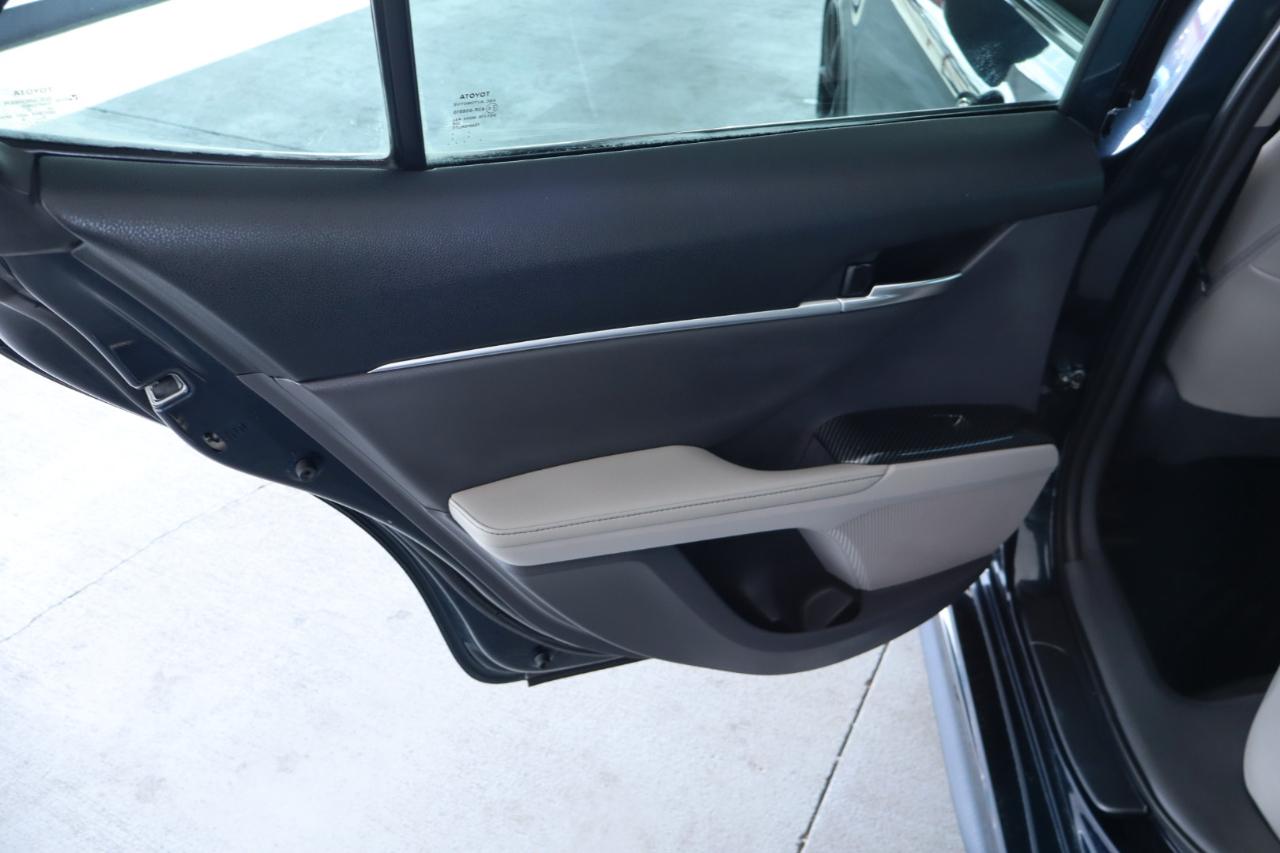 Toyota Camry XSE Auto (Natl) 2021