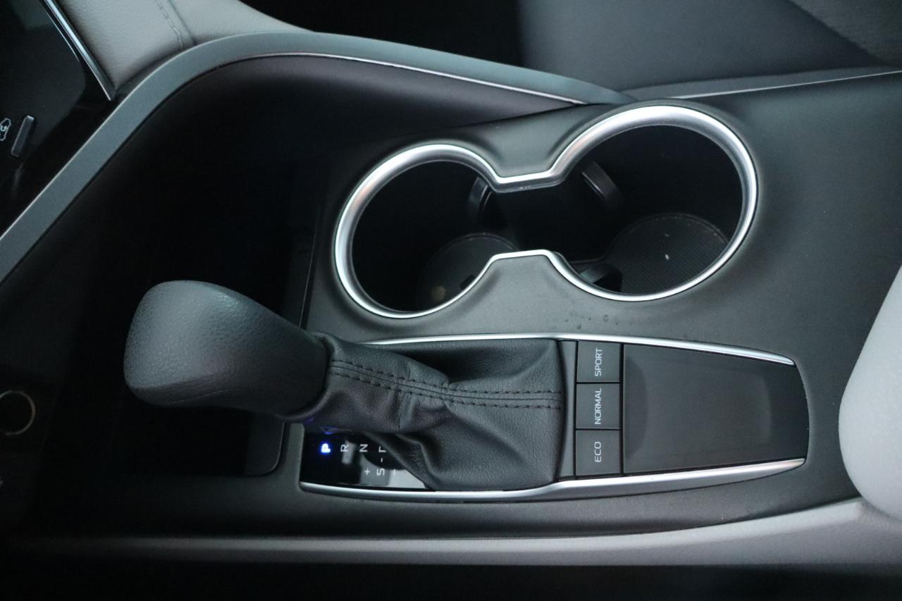 Toyota Camry LE Auto (Natl) 2023