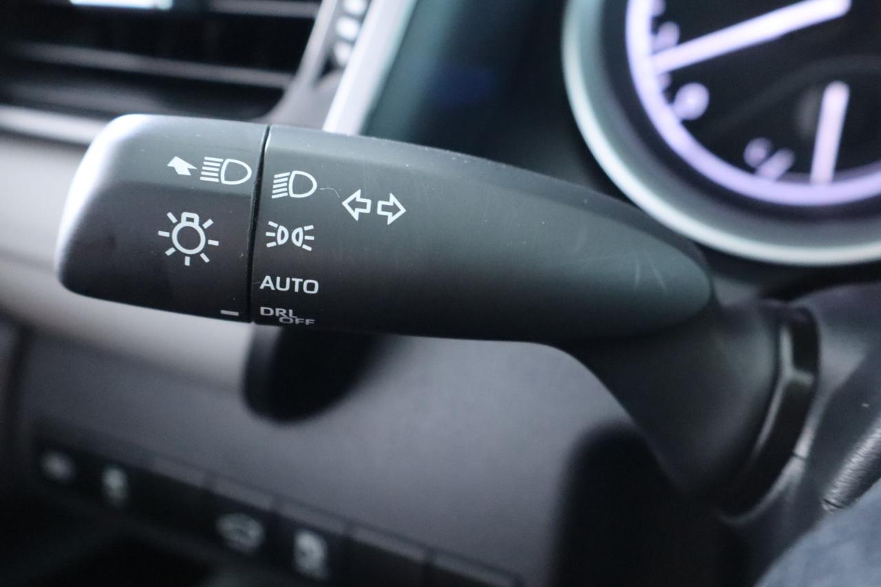 Toyota Camry LE Auto (Natl) 2023