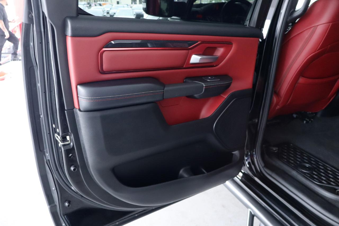 RAM 1500 Rebel 4x4 Crew Cab 5'7" Box 2019