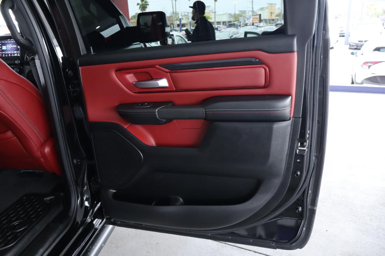 RAM 1500 Rebel 4x4 Crew Cab 5'7" Box 2019