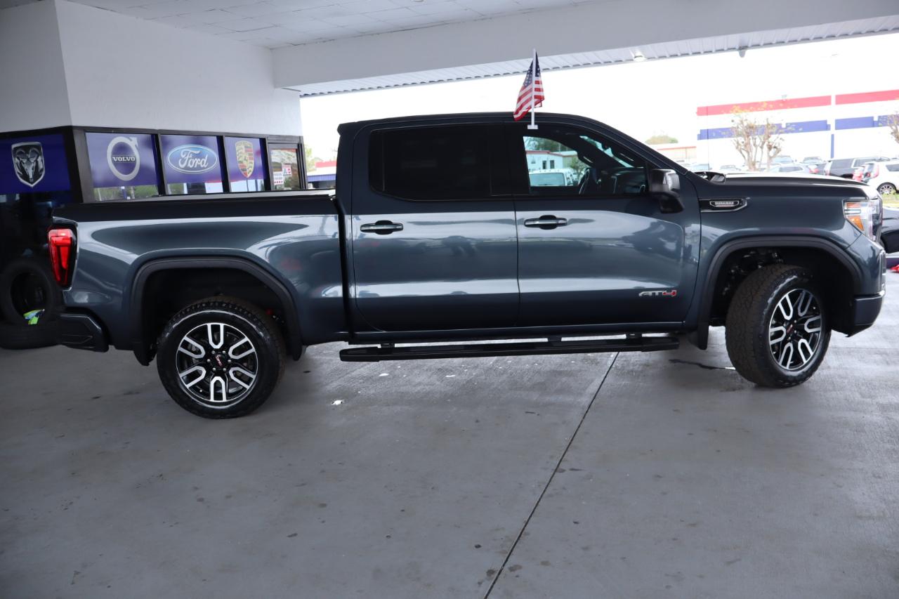 GMC Sierra 1500 4WD Crew Cab 147" AT4 2021